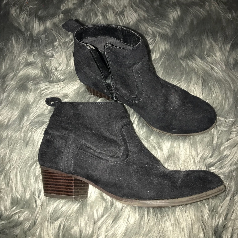 black booties